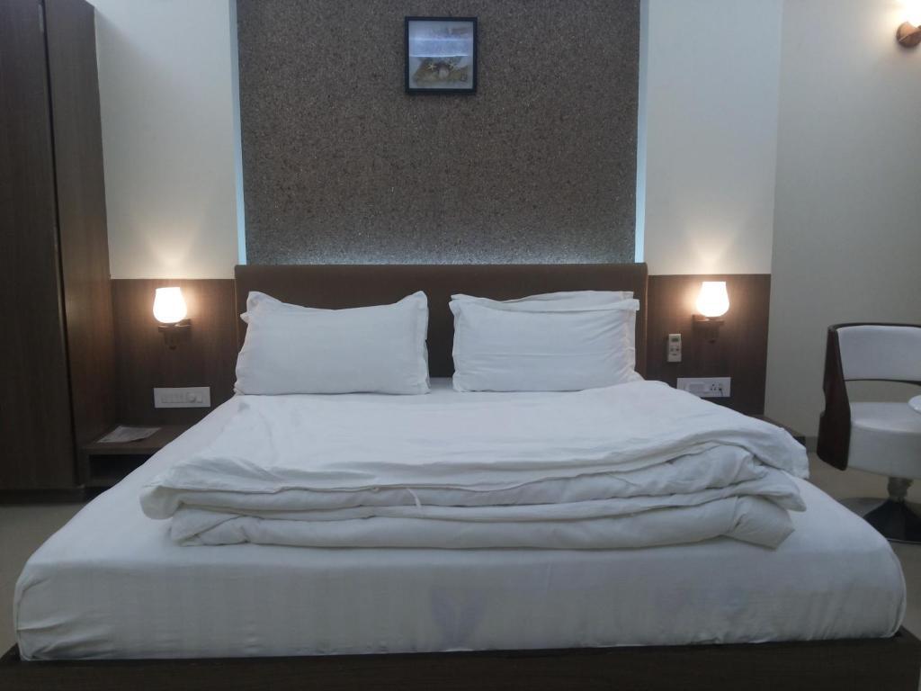 Royal Inn Ankleshwar Δωμάτιο φωτογραφία